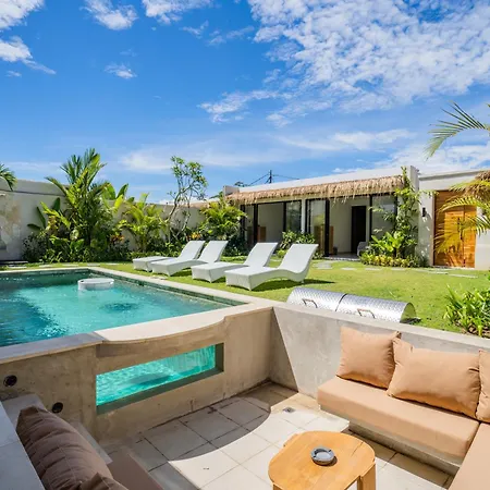 Tropicool Villa - Brand New 5Br Villa Near Canggu